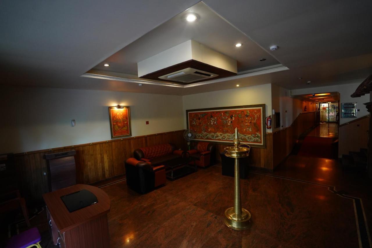 Gd International Redfort Nilambūr エクステリア 写真