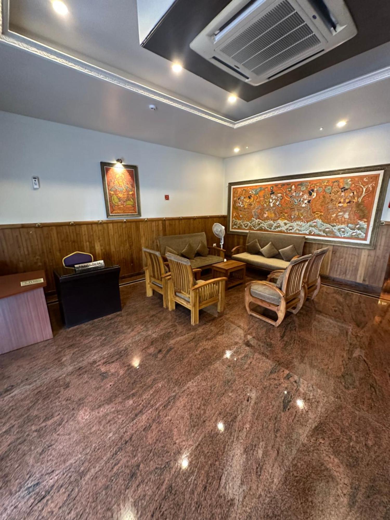 Gd International Redfort Nilambūr エクステリア 写真