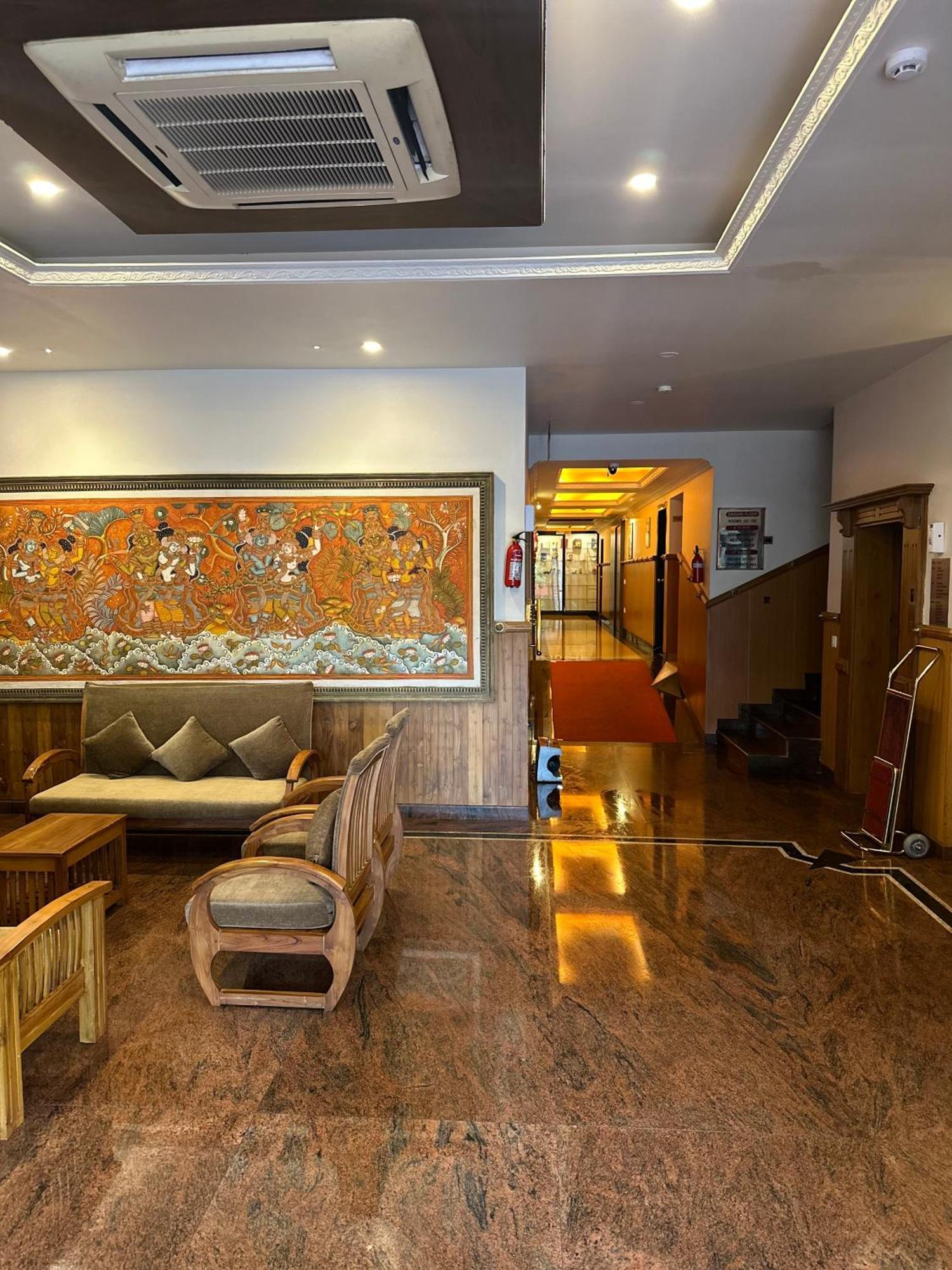 Gd International Redfort Nilambūr エクステリア 写真